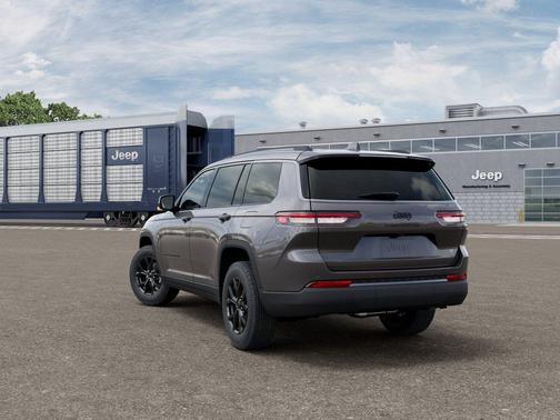 Baltic Gray Metallic Clearcoat 2026 Jeep Grand Cherokee L Altitude