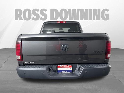 2023 RAM 1500 Classic Warlock Crew Cab 4x4 5'7' Box