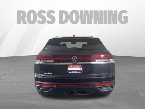 Deep Black Pearl 2025 Volkswagen Atlas Cross Sport 2.0T SE w/Technology