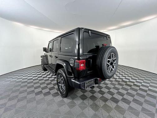 2026 Jeep Wrangler 4-Door Sahara 4x4