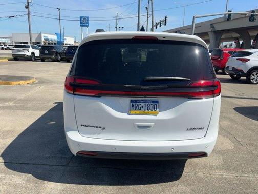 2025 Chrysler Pacifica Limited
