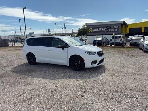 2025 Chrysler Pacifica Limited