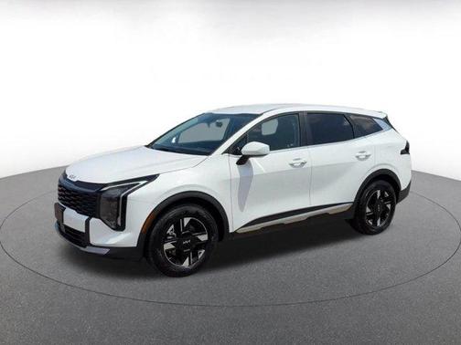 Glacial White Pearl 2026 Kia Sportage LX