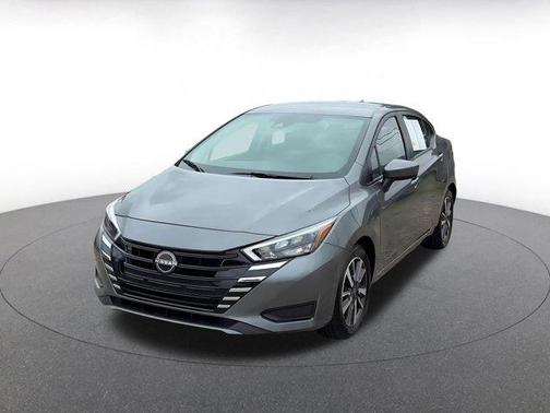 Gun Metallic 2025 Nissan Versa 1.6 SV