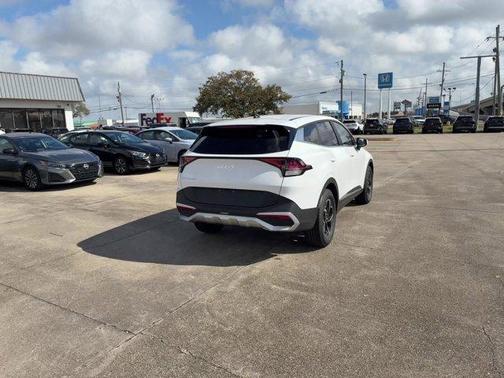 2025 Kia Sportage LX