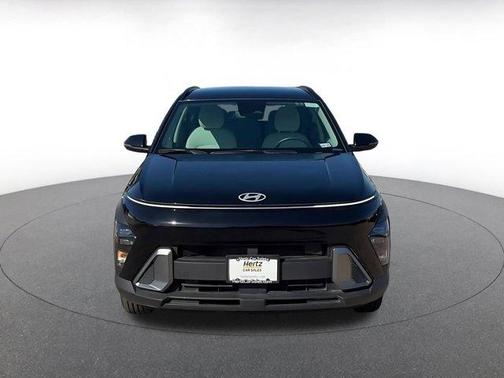 Abyss Black Pearl 2025 Hyundai KONA SEL