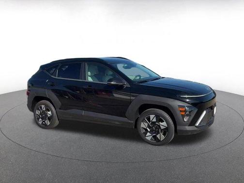 Abyss Black Pearl 2025 Hyundai KONA SEL