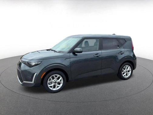 Gravity Gray 2025 Kia Soul LX