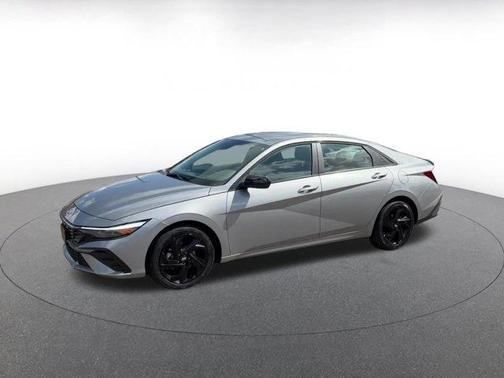 Metal 2026 Hyundai ELANTRA SEL Sport