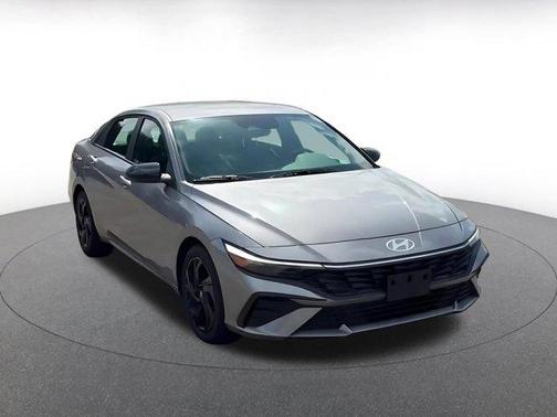 Metal 2026 Hyundai ELANTRA SEL Sport