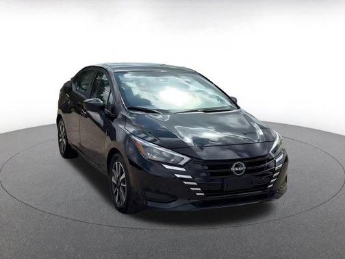 Black 2025 Nissan Versa 1.6 SV