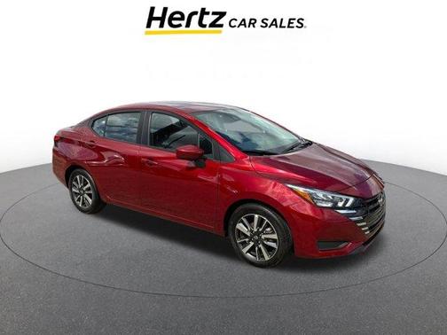 Scarlet Ember 2025 Nissan Versa 1.6 SV