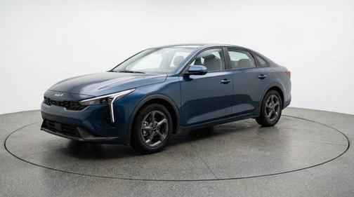 Deep Sea Blue 2025 Kia K4