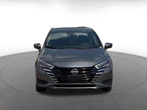 Gun Metallic 2025 Nissan Versa 1.6 SV