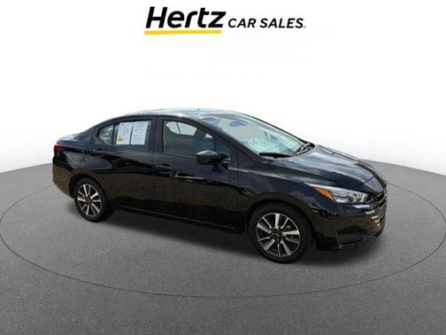 Black 2025 Nissan Versa 1.6 SV