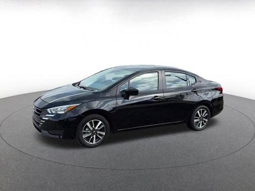 Black 2025 Nissan Versa 1.6 SV
