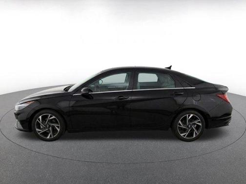 Black 2025 Hyundai ELANTRA Limited