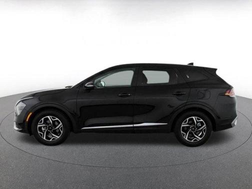 Ebony Black 2025 Kia Sportage LX