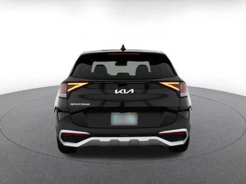 Ebony Black 2025 Kia Sportage LX