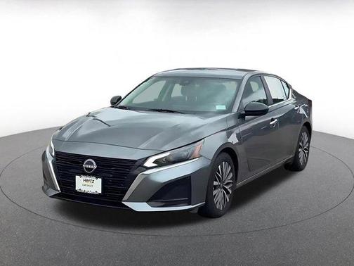 Gun Metallic 2025 Nissan Altima SV