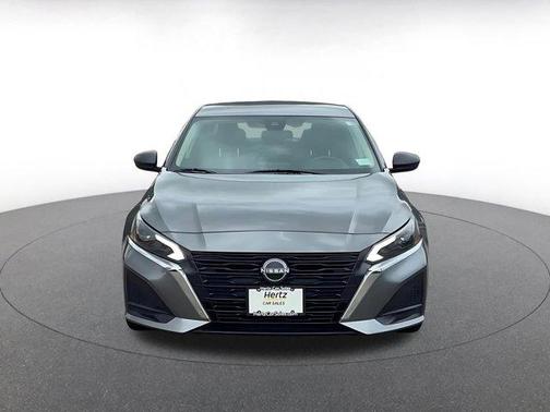 Gun Metallic 2025 Nissan Altima SV