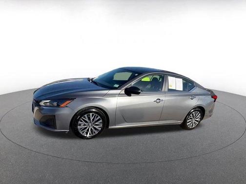 Gun Metallic 2025 Nissan Altima SV