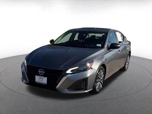 Gun Metallic 2025 Nissan Altima SV