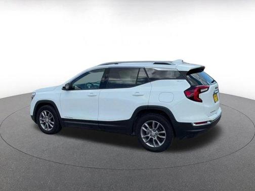 Summit White 2024 GMC Terrain SLT