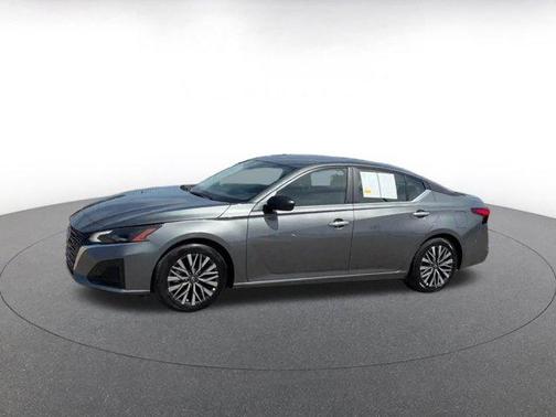 Gun Metallic 2025 Nissan Altima SV