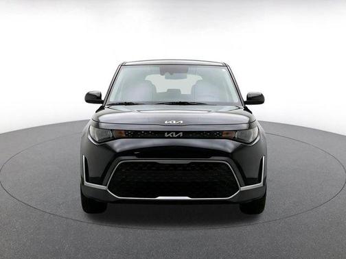 Fusion Orange 2025 Kia Soul LX