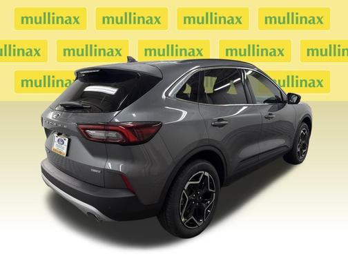 2026 Ford Escape Platinum