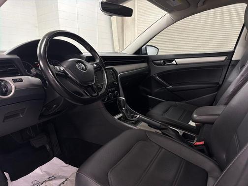 2020 Volkswagen Passat 2.0T SE
