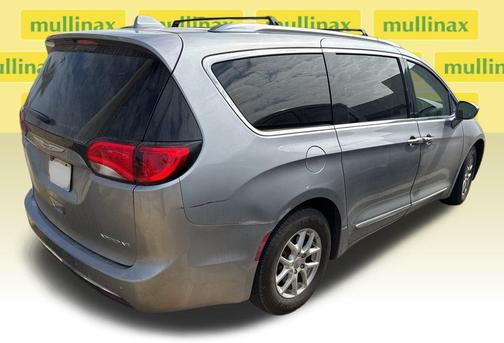 2020 Chrysler Pacifica Touring-L