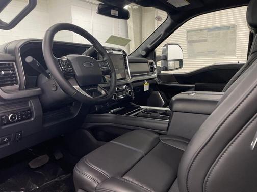 2025 Ford F-250 Platinum