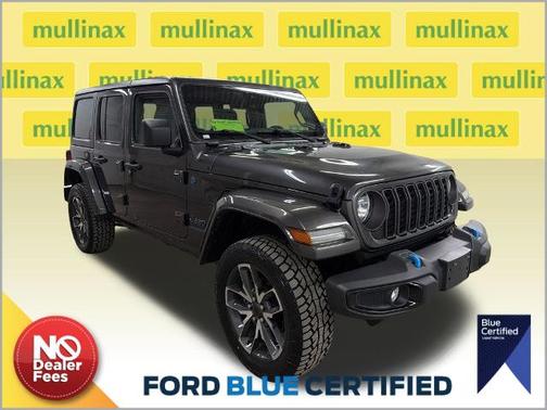 Granite Crystal Clearcoat Metallic 2024 Jeep Wrangler SPORT