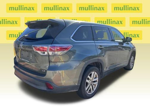 2015 Toyota Highlander LE