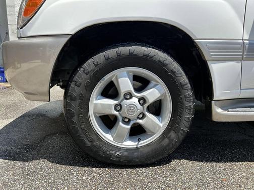 2005 Toyota Land Cruiser