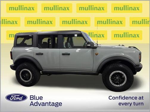 CACTUS GRAY 2023 Ford Bronco BADLANDS