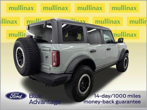 CACTUS GRAY 2023 Ford Bronco BADLANDS
