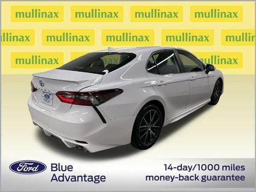 Wind Chill Pearl 2021 Toyota Camry SE