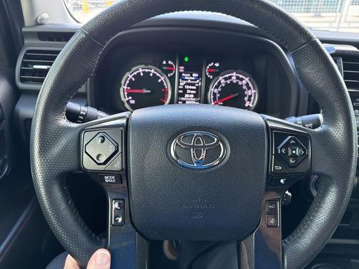 2022 Toyota 4Runner TRD Off Road