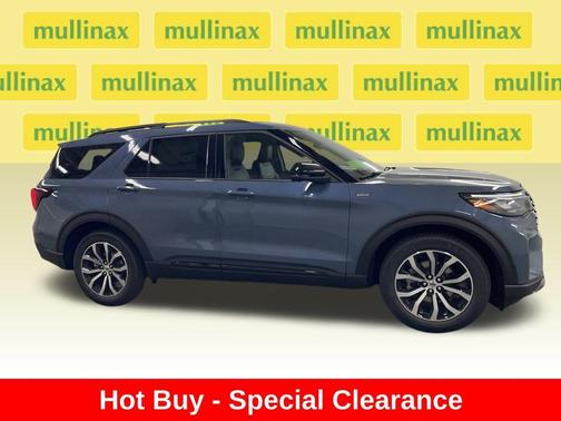 2025 Ford Explorer ST-Line