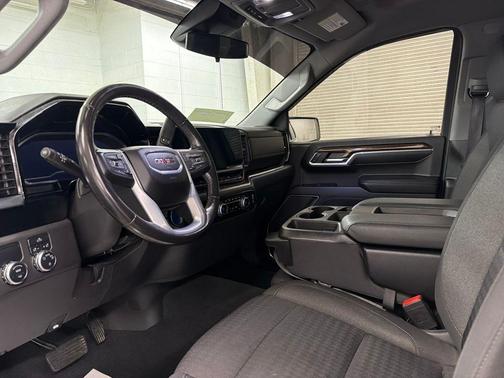 2022 GMC Sierra 1500 SLE