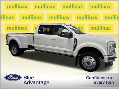 2023 Ford F-450 Lariat
