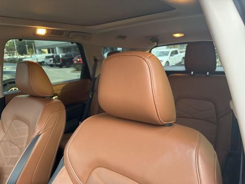 2024 Nissan Pathfinder Platinum