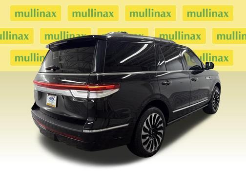 2024 Lincoln Navigator Black Label