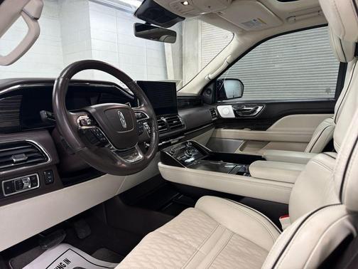 2024 Lincoln Navigator Black Label