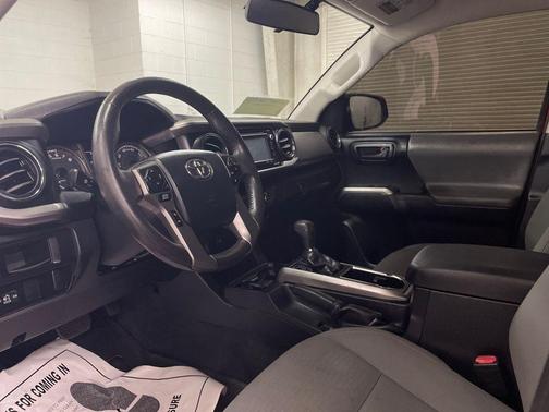 2016 Toyota Tacoma SR5