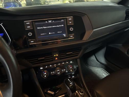 2022 Volkswagen Jetta 1.5T SE