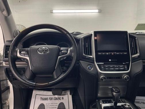 2021 Toyota Land Cruiser Base